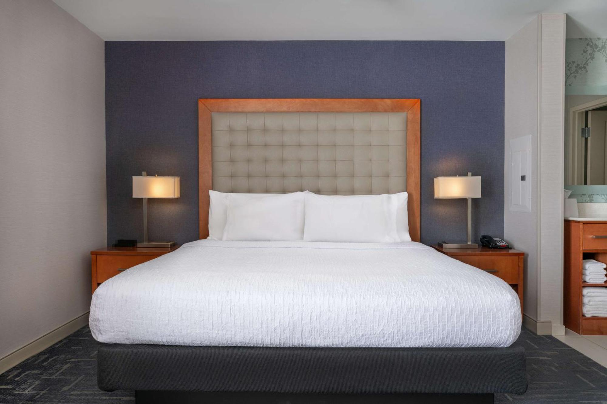 Homewood Suites By Hilton Gateway Hills Nashua Exterior photo